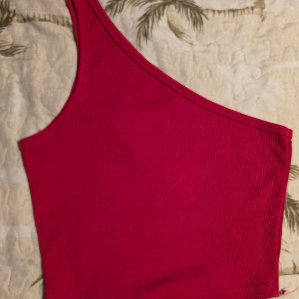 Womens Red One Shoulder Crop Top Ribbed Knit Asymmetric Sleeveless Tank